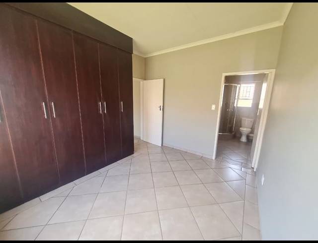 2 BEDROOM PROPERTY TO RENT IN RIVERSDALE
